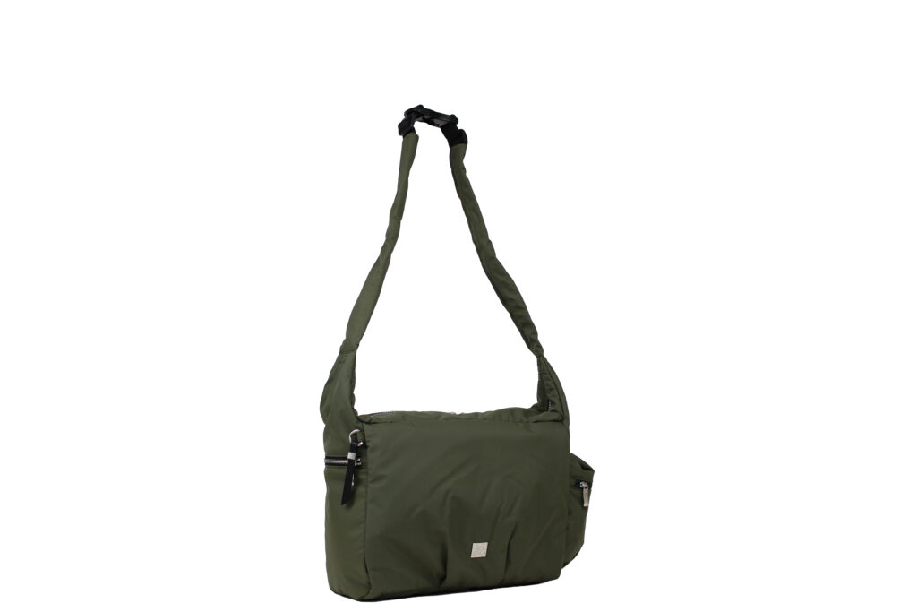 VOL425本体斜め逆カーキ